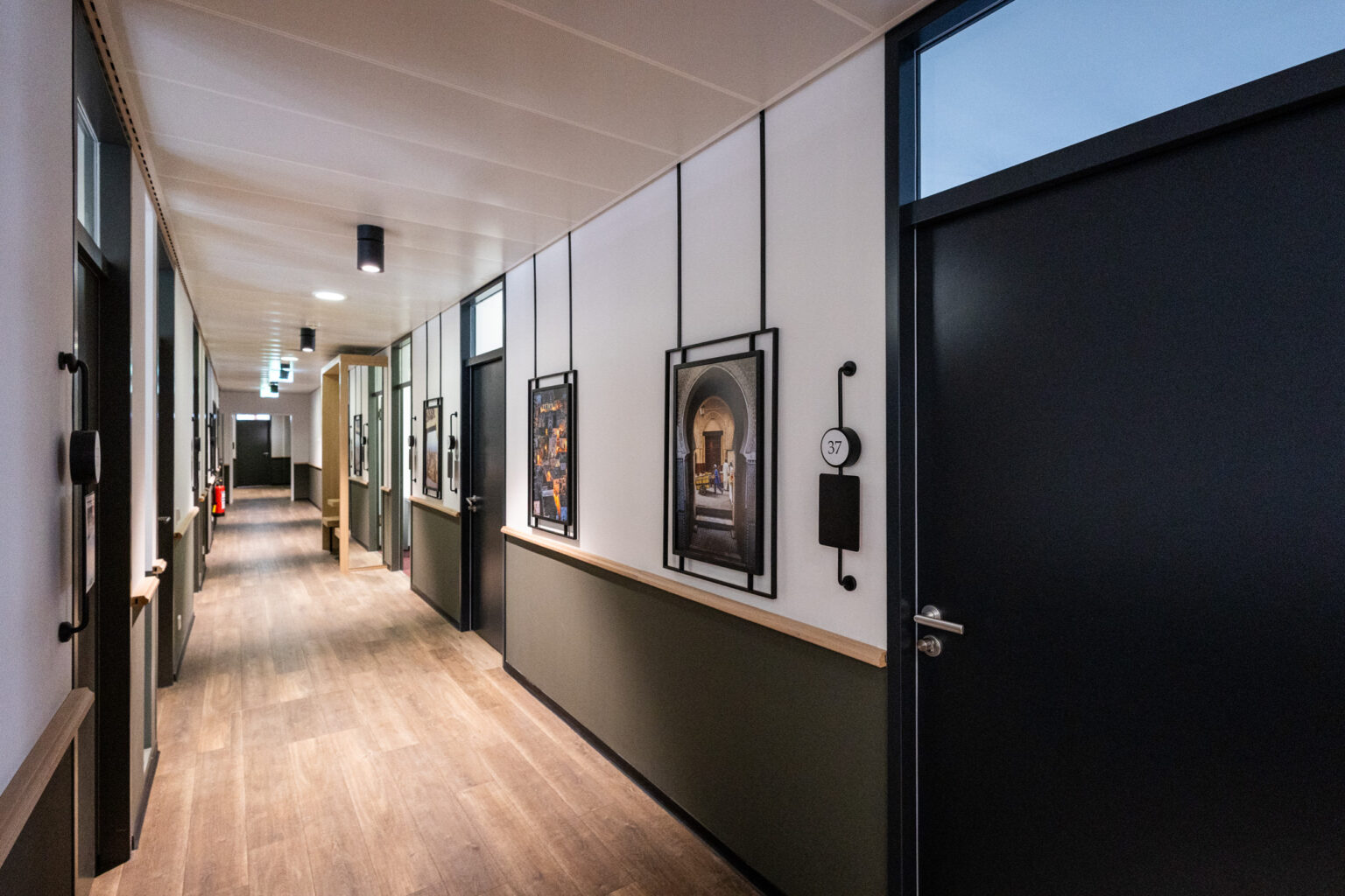 Plaza Cubes Duseldorf Mood Hall